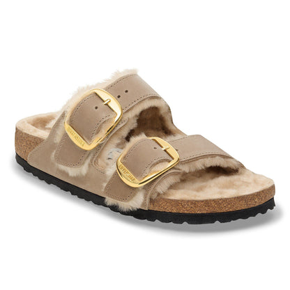 Arizona Big Buckle Shearling Oiled Leather in Color Tobacco Brown | Birkenstock