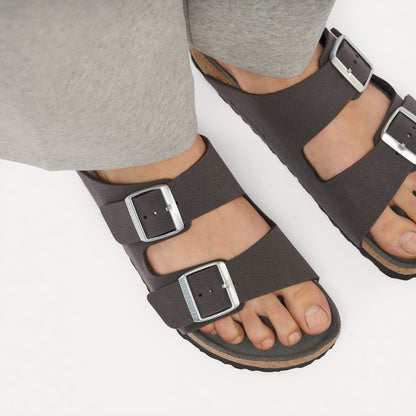 Arizona Birkibuc in Color Velvet Gray | Birkenstock