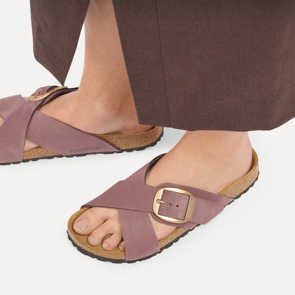Siena Big Buckle Nubuck Leather in Color Pepper | Birkenstock