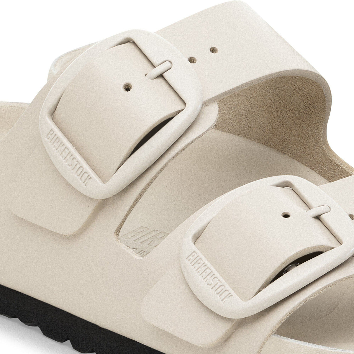 Arizona Big Buckle Leather in Color New Dressy Oyster | Birkenstock