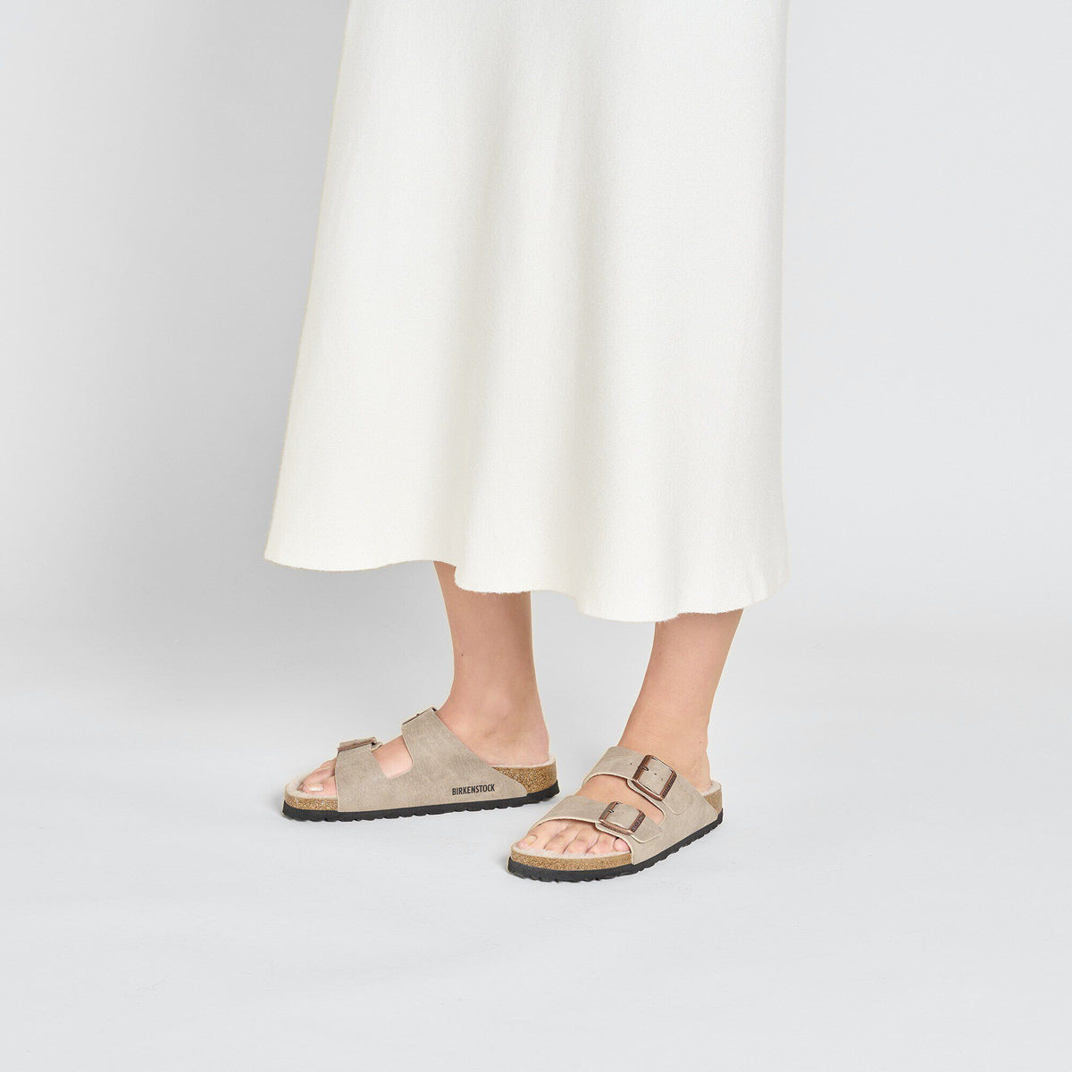 Arizona Shearling Synthetics in Color Desert Dust Gray Taupe | Birkenstock