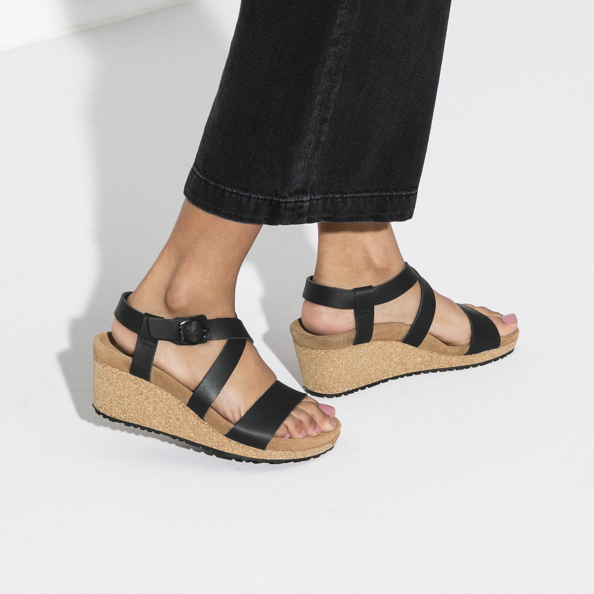 Sibyl Leather in Color Black | Birkenstock