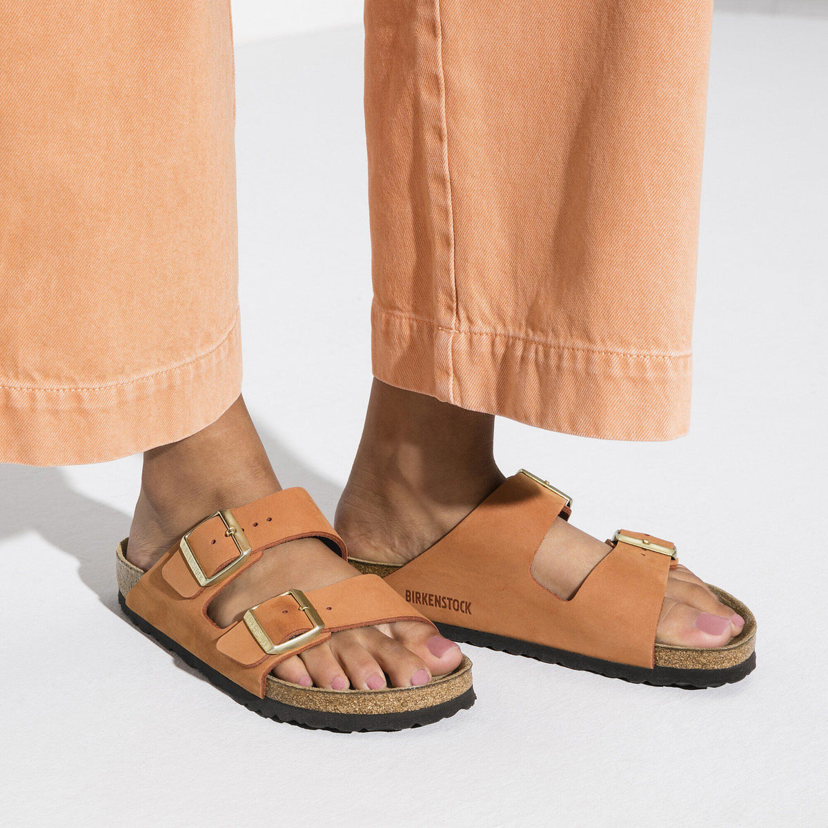 Arizona Soft Footbed Nubuck Leather in Color Pecan | Birkenstock