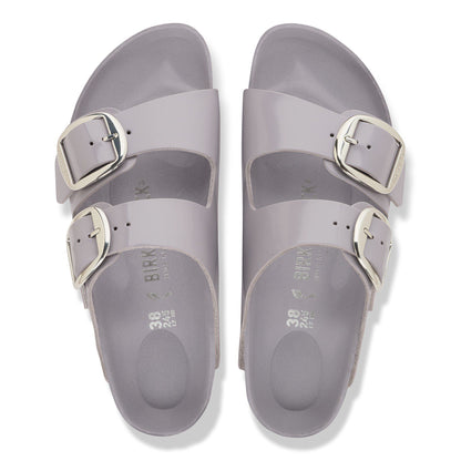 Arizona Big Buckle Natural Leather Patent in Color High-Shine Lavender Sky | Birkenstock