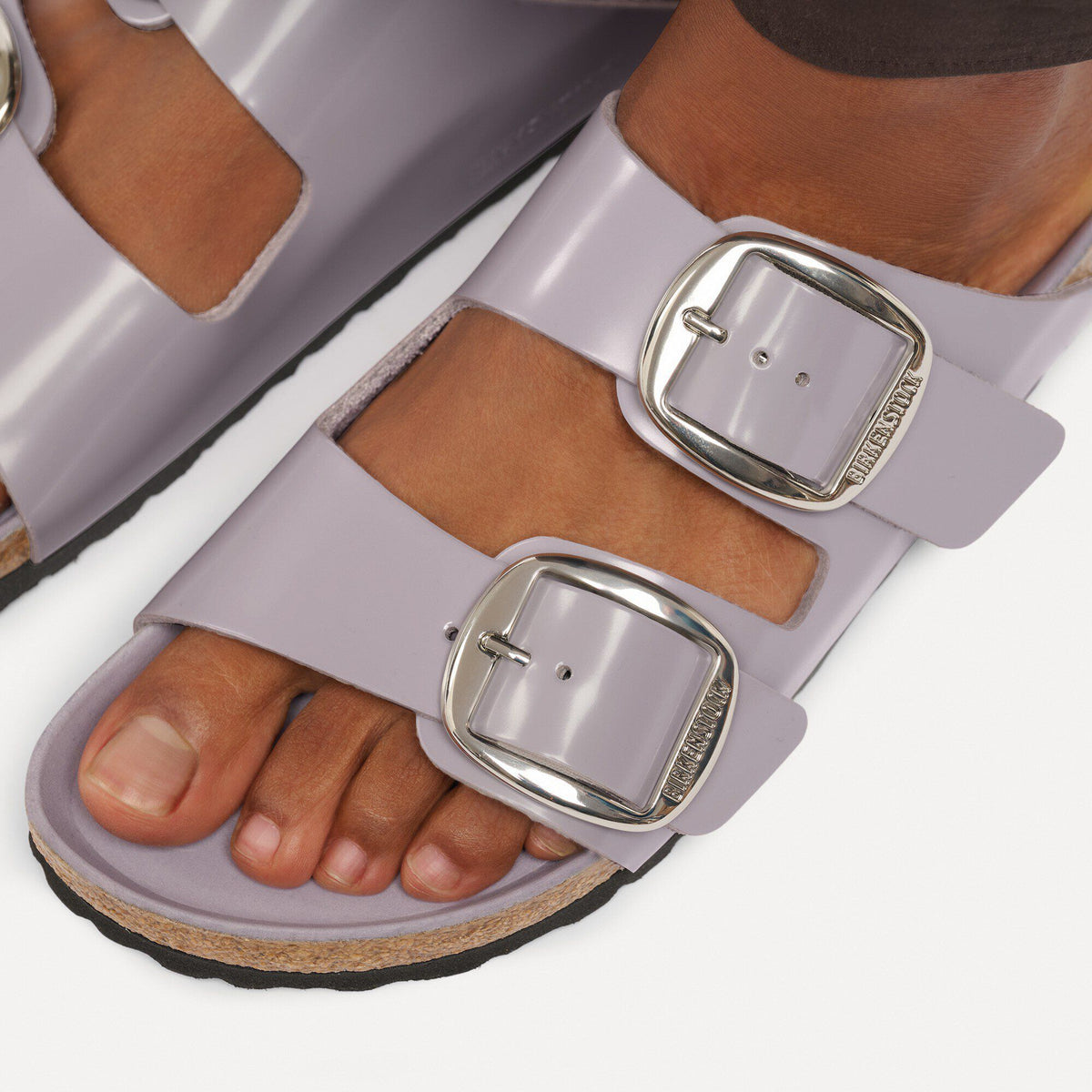 Arizona Big Buckle Natural Leather Patent in Color High-Shine Lavender Sky | Birkenstock