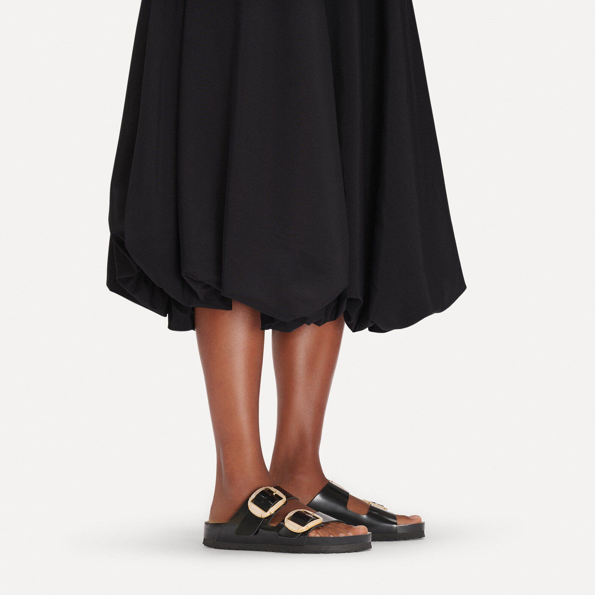 Arizona Big Buckle Pearl Natural Leather Patent in Color High-Shine Black/Ecru | Birkenstock