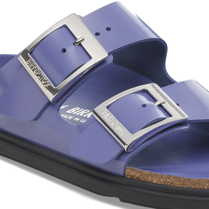 Arizona Droplet Buckle Natural Leather Patent in Color High Shine Purple Dusk | Birkenstock