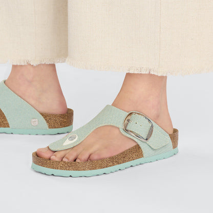 Gizeh Vegan Big Buckle Textile in Color Canvas Surf Green | Birkenstock