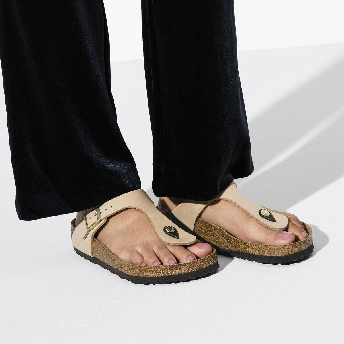 Gizeh Soft Footbed Nubuck Leather in Color Sandcastle | Birkenstock