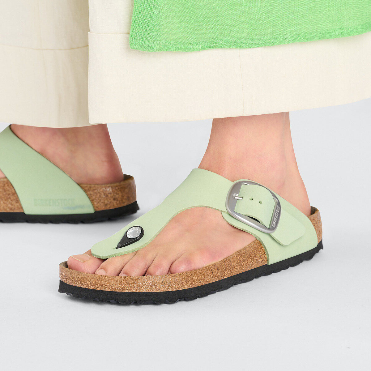 Gizeh Big Buckle Nubuck Leather in Color Faded Lime | Birkenstock