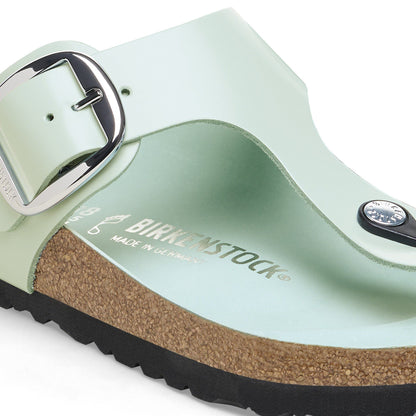 Gizeh Big Buckle Natural Leather Patent in Color High Shine Surf Green | Birkenstock