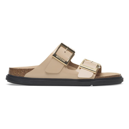 Arizona Droplet Buckle Natural Leather Patent in Color High Shine New Beige | Birkenstock