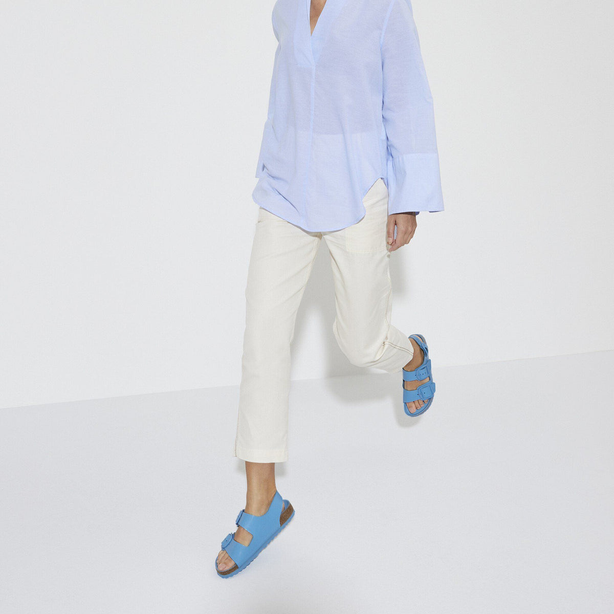 Milano Big Buckle Natural Leather Patent in Color High Shine Sky Blue | Birkenstock