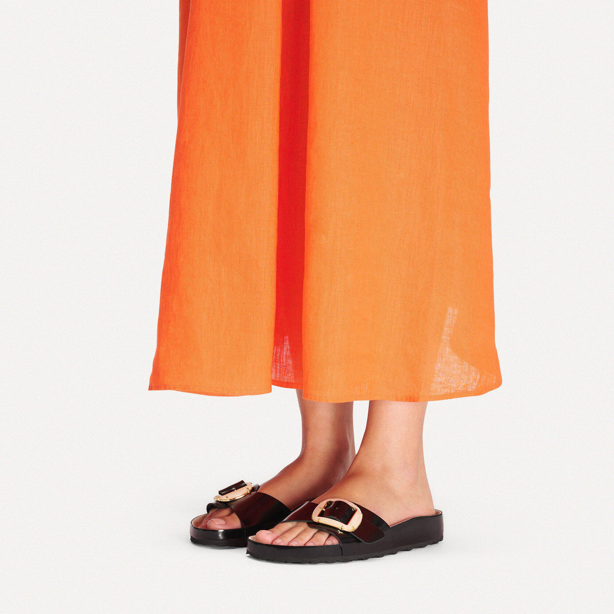 Madrid Big Buckle Pearl Natural Leather Patent in Color High-Shine Black/Ecru | Birkenstock