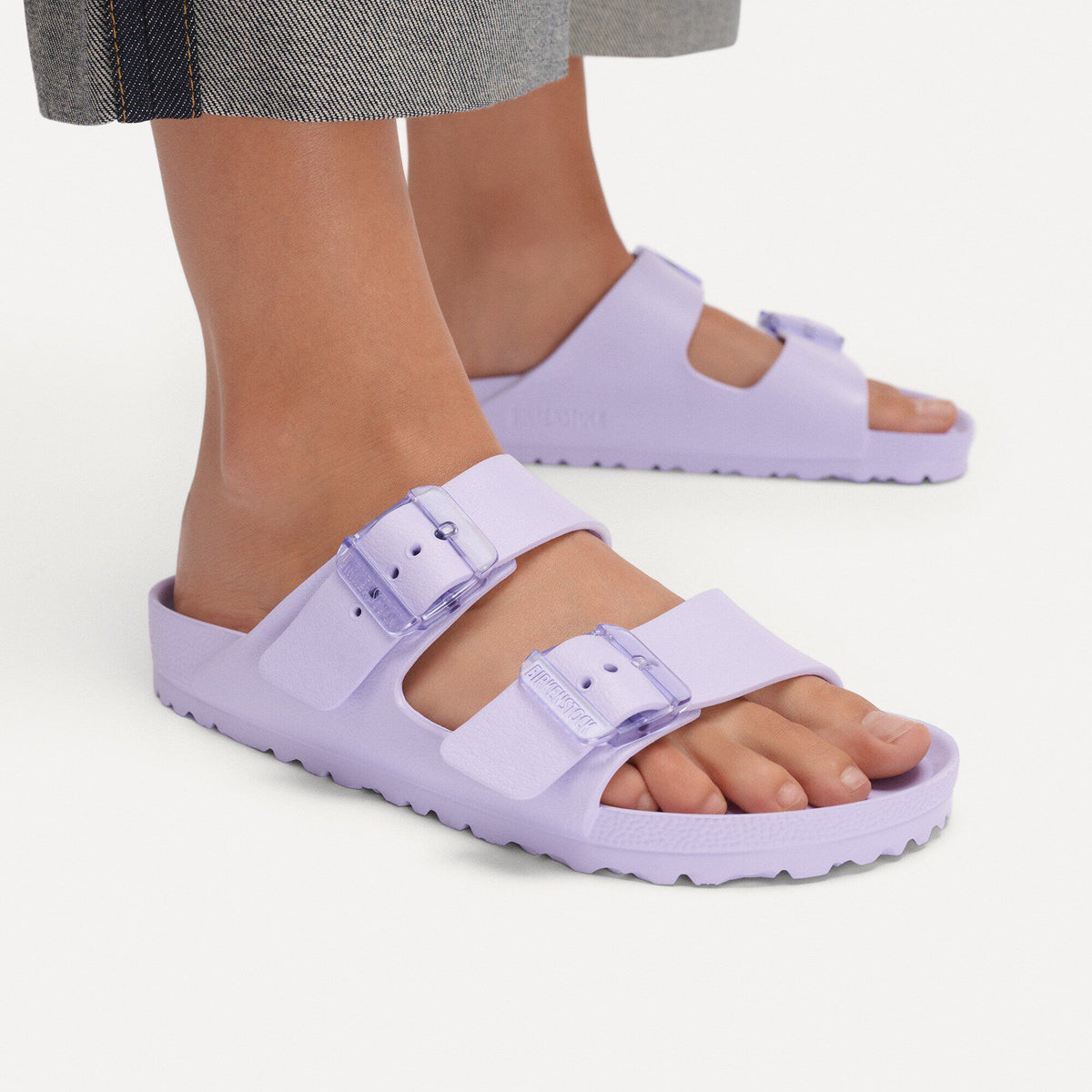 Arizona Stealth Buckle EVA in Color Purple Fog | Birkenstock