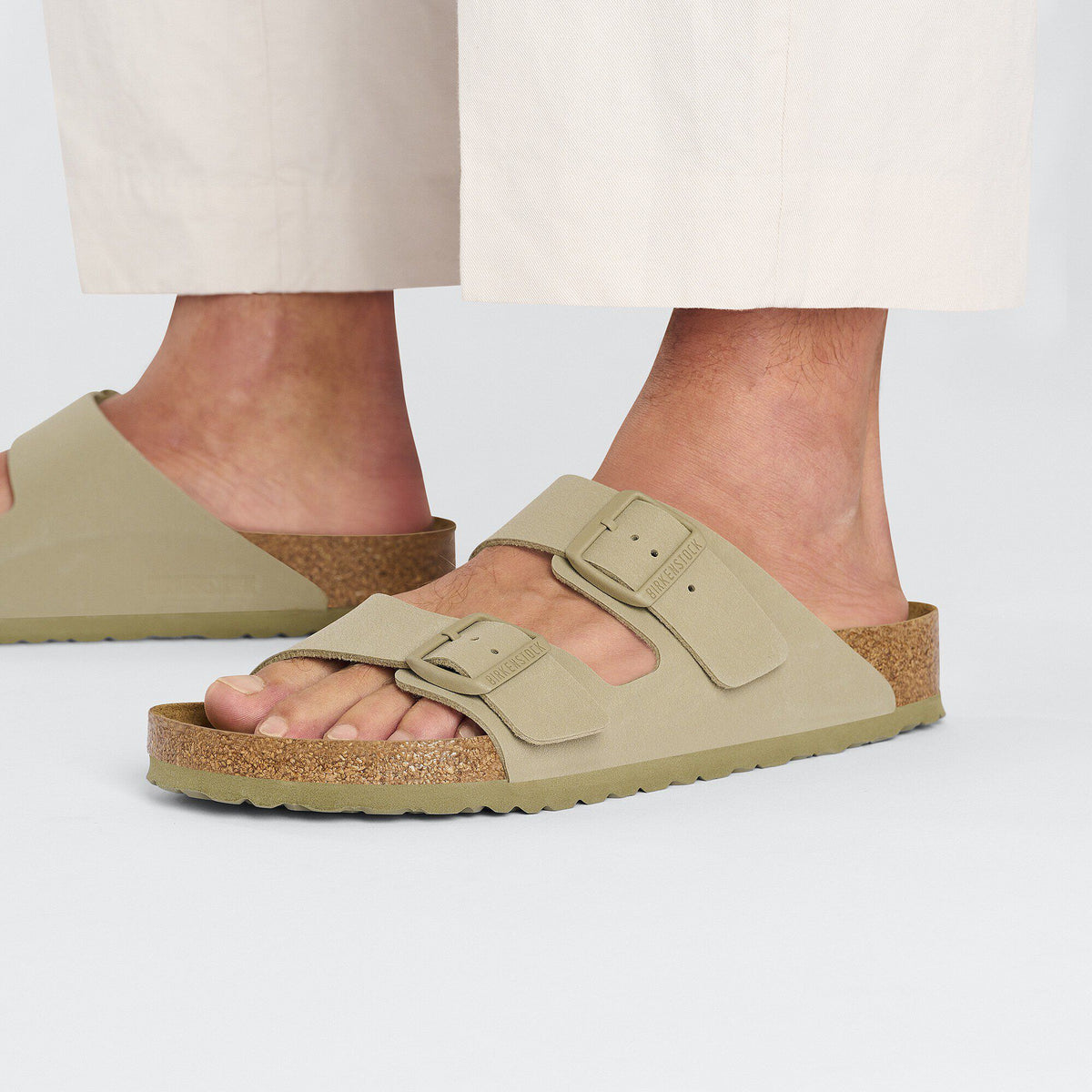 Arizona Birko-Flor in Color Faded Khaki | Birkenstock