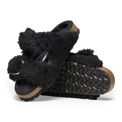 Arizona Big Buckle Shearling in Color Black Gold | Birkenstock