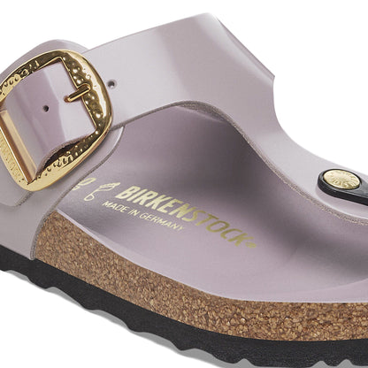 Gizeh Hammered Big Buckle Natural Leather Patent in Color High Shine Faded Purple | Birkenstock