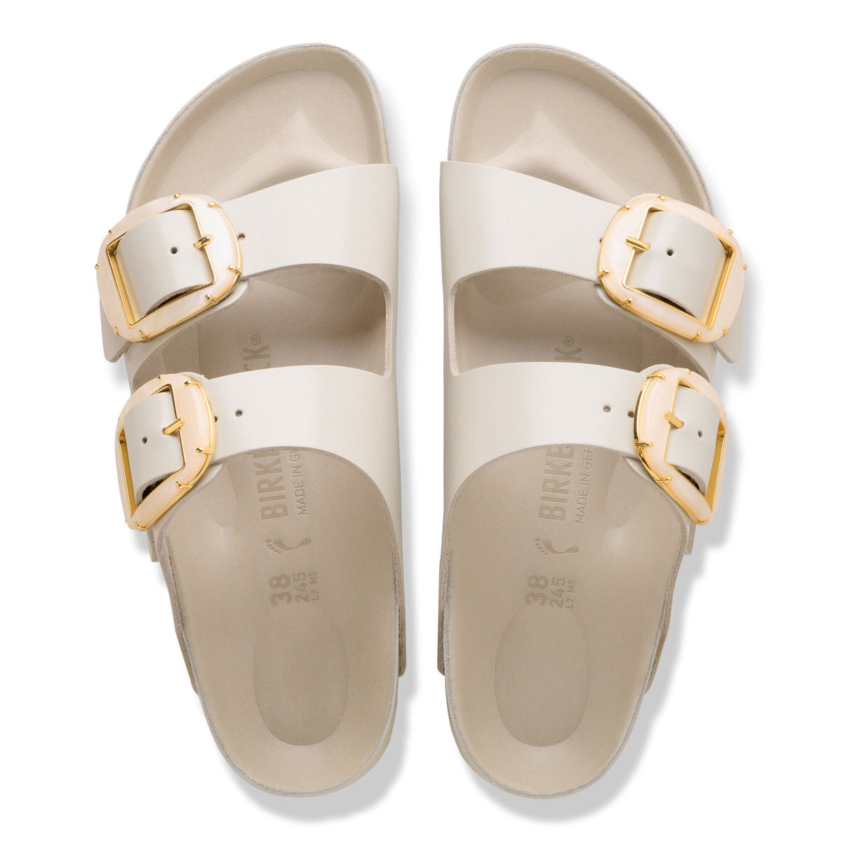 Arizona Big Buckle Pearl Natural Leather Patent in Color High-Shine Oyster | Birkenstock
