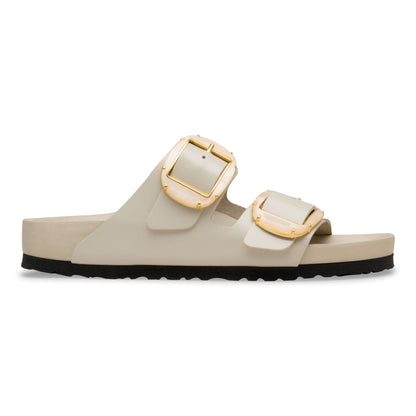 Arizona Big Buckle Pearl Natural Leather Patent in Color High-Shine Oyster | Birkenstock