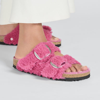 Arizona Big Buckle Shearling in Color Fuchsia Tulip | Birkenstock