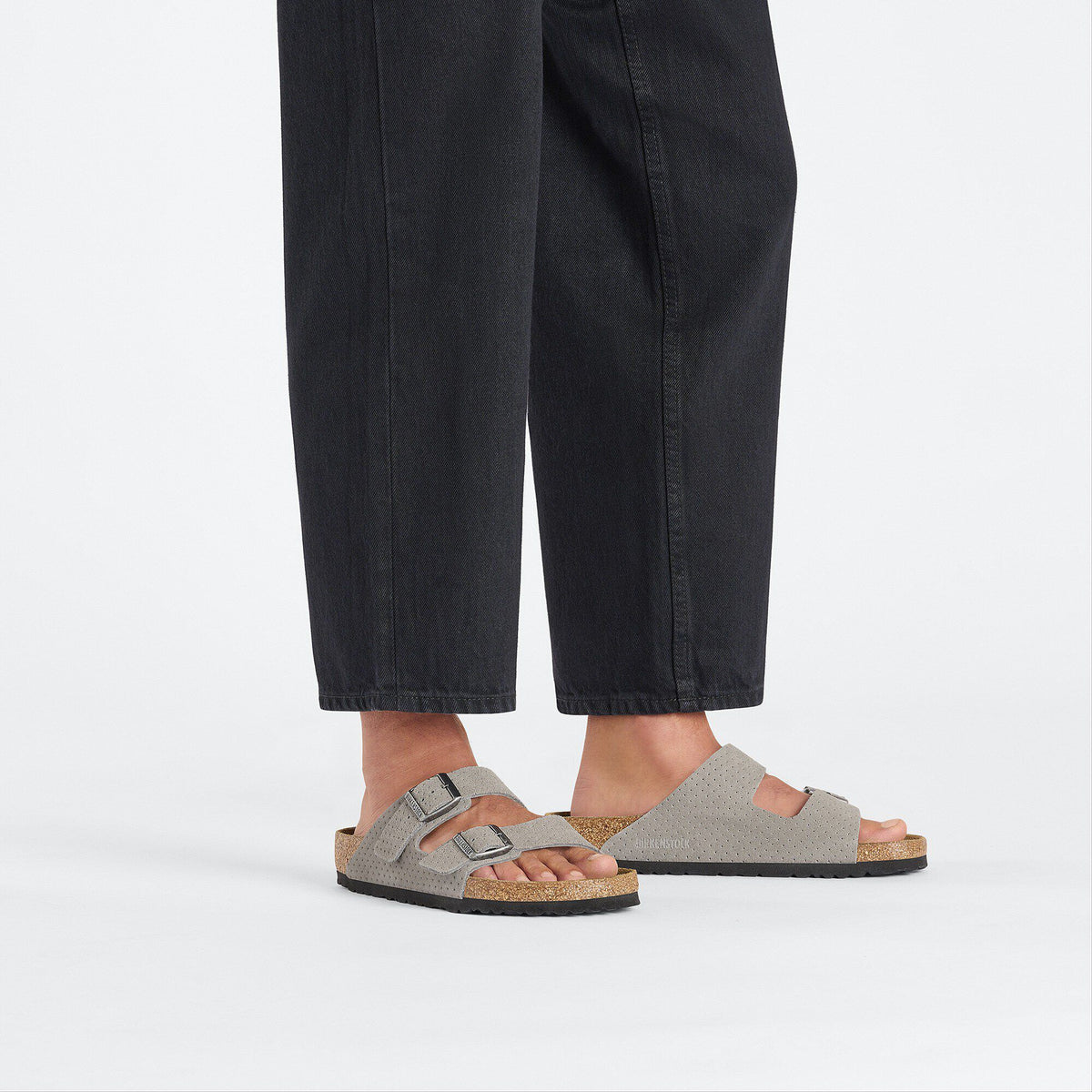 Arizona Suede Embossed in Color Dotted Stone Coin | Birkenstock