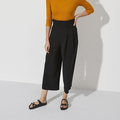 Franca Natural Leather Patent in Color High Shine Black | Birkenstock