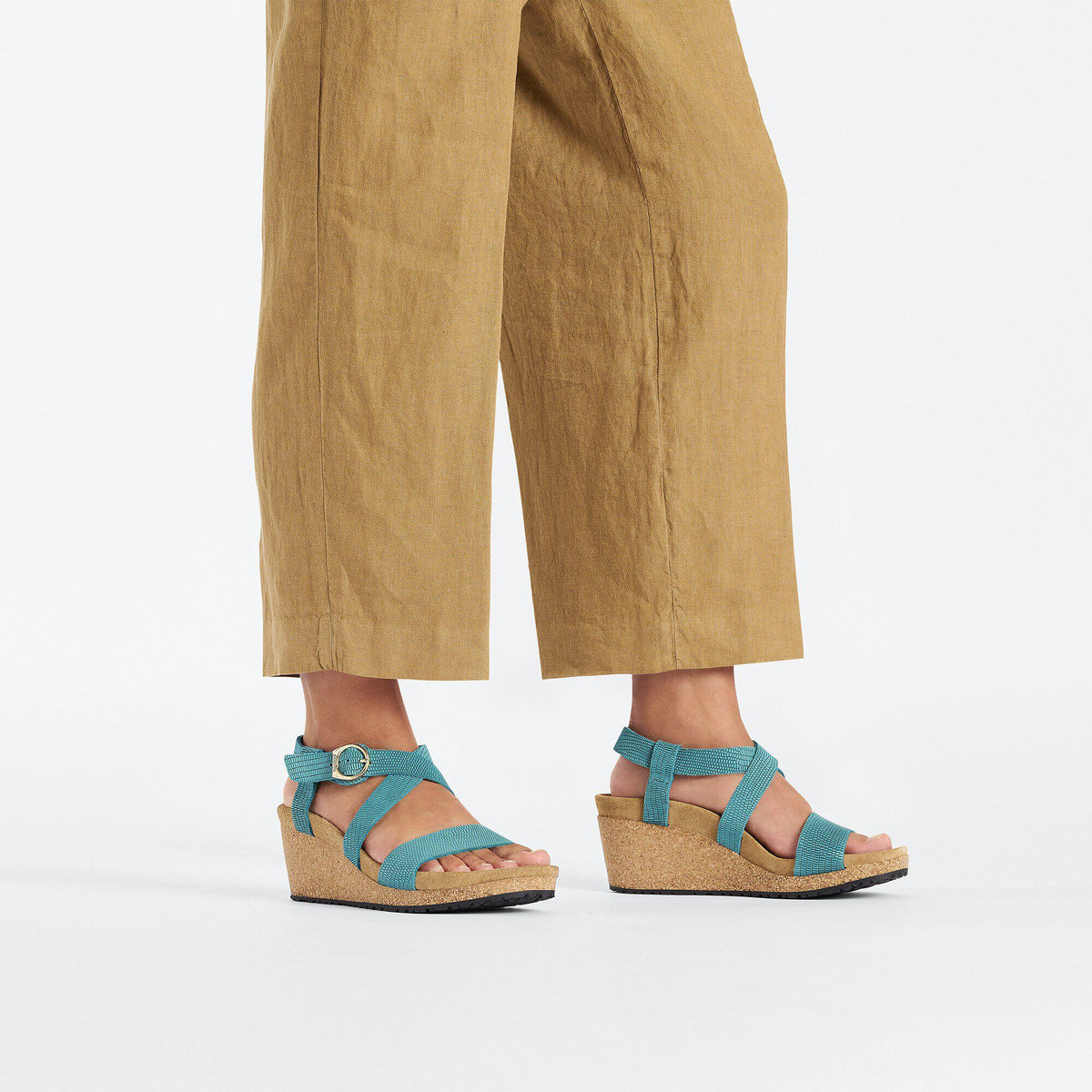 Sibyl Embossed Leather in Color Biscay Bay | Birkenstock