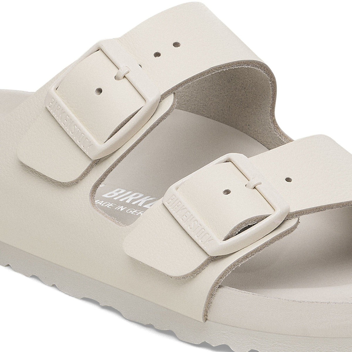 Arizona Leather in Color Eggshell | Birkenstock