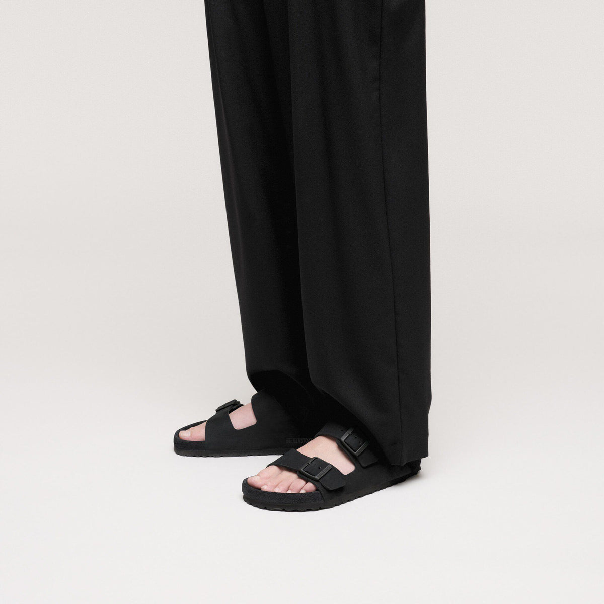 Arizona Nubuck Leather in Color Black | Birkenstock