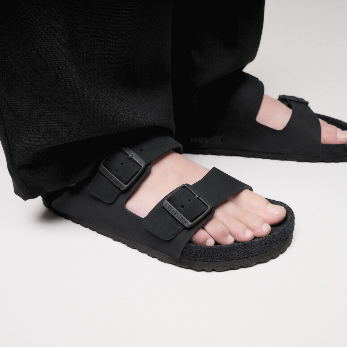Arizona Nubuck Leather in Color Black | Birkenstock