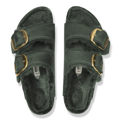 Arizona Big Buckle Shearling Oiled Leather in Color Thyme | Birkenstock