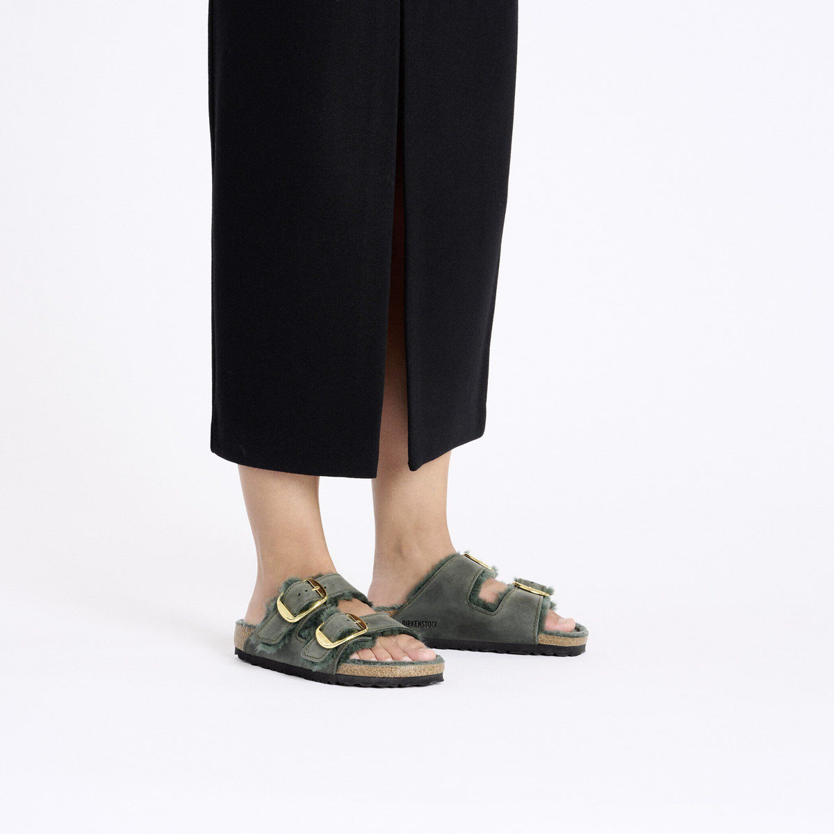 Arizona Big Buckle Shearling Oiled Leather in Color Thyme | Birkenstock