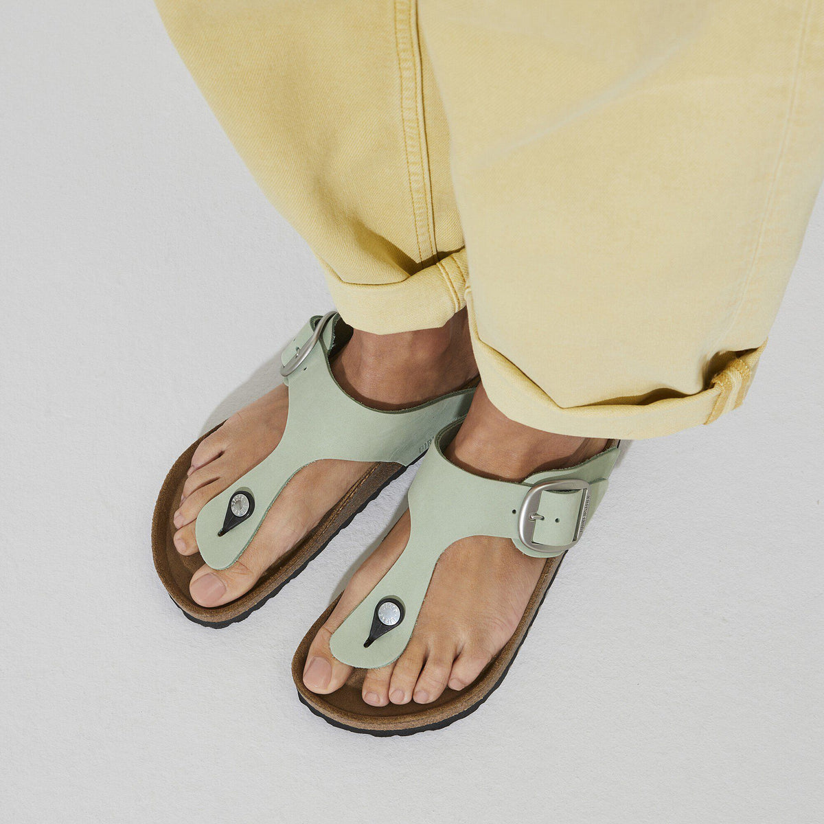 Gizeh Big Buckle Nubuck Leather in Color Matcha | Birkenstock