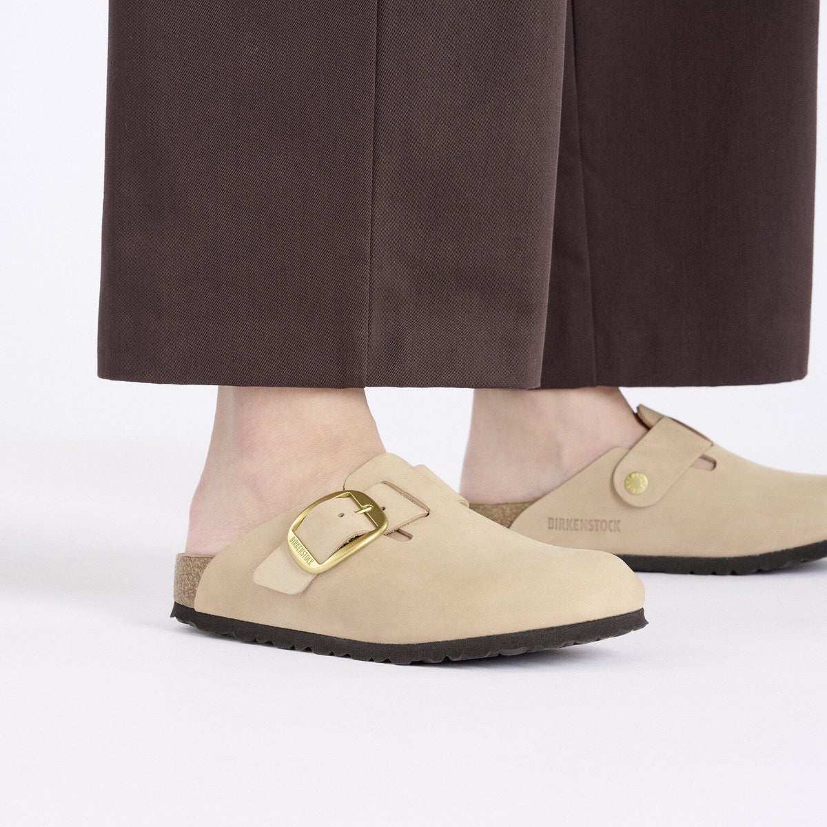 Boston Big Buckle Nubuck Leather in Color Sandcastle | Birkenstock