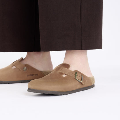 Boston Oiled Leather in Color Cognac | Birkenstock