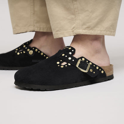 Boston Rivets Suede Leather in Color Black | Birkenstock
