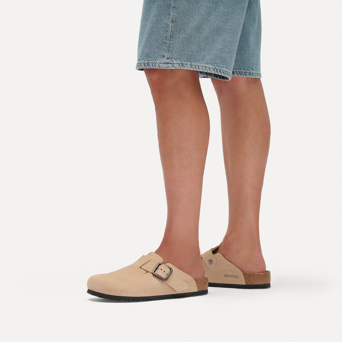 Boston Wire Buckle Nubuck Leather in Color Sandcastle | Birkenstock