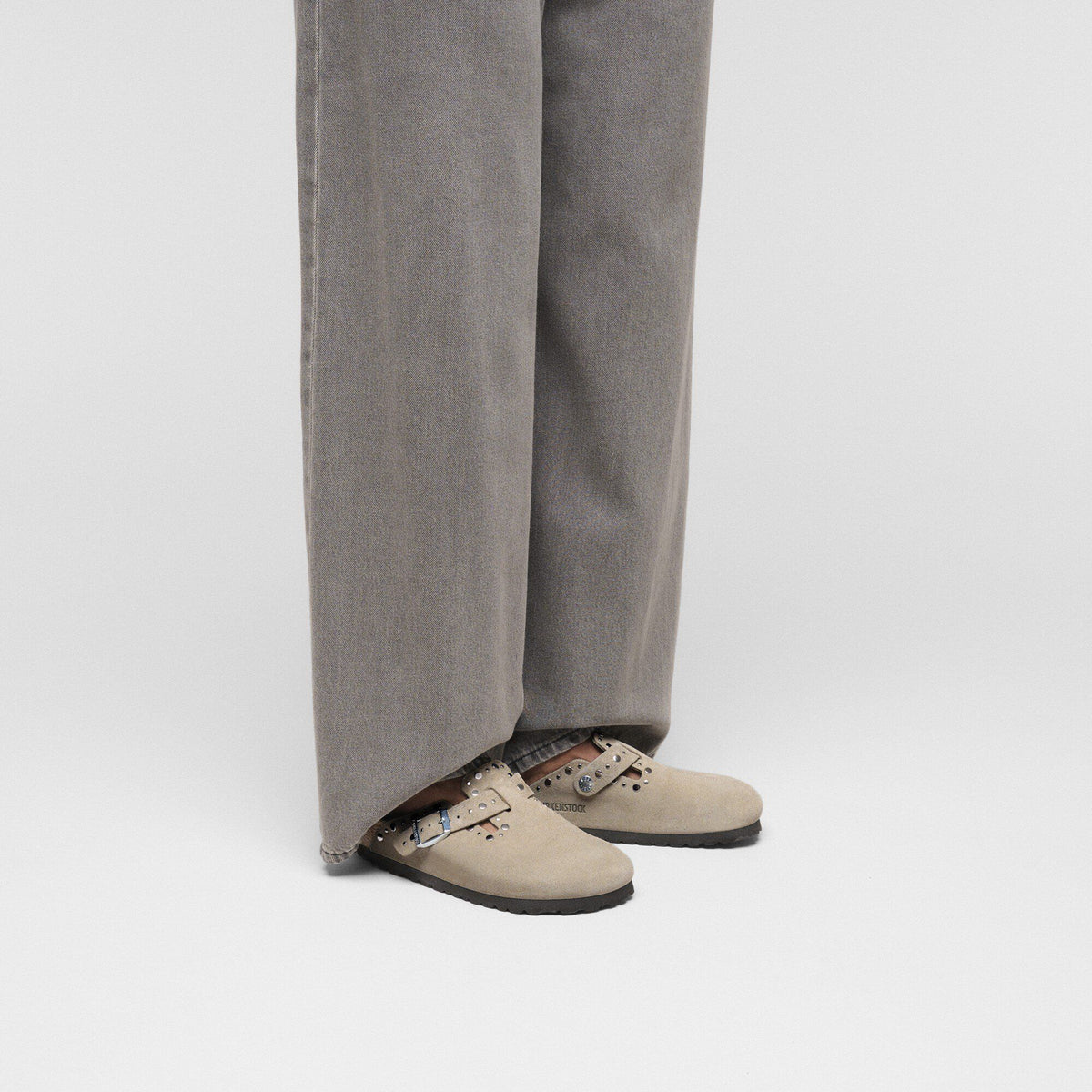 Boston Rivets Suede Leather in Color Taupe | Birkenstock