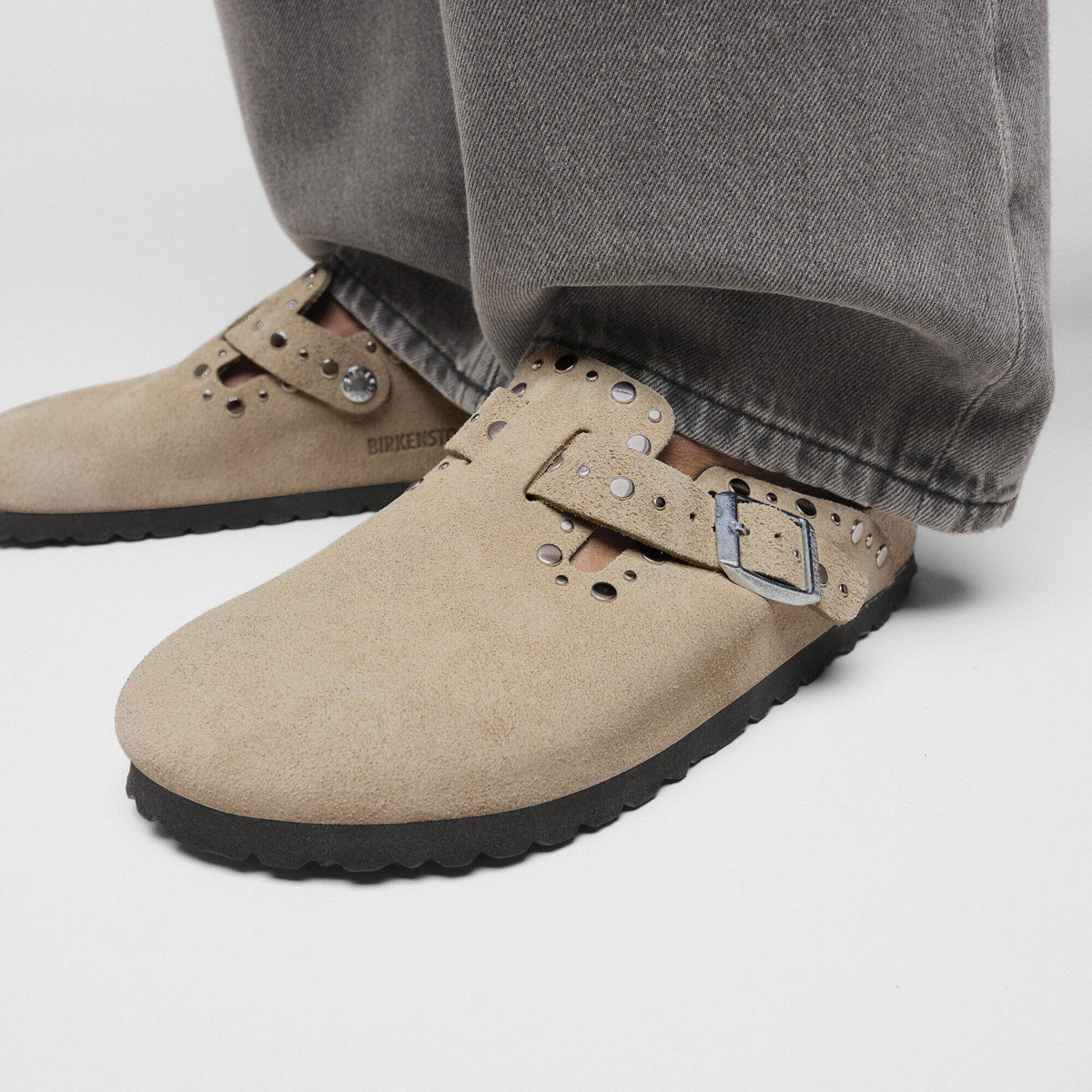 Boston Rivets Suede Leather in Color Taupe | Birkenstock