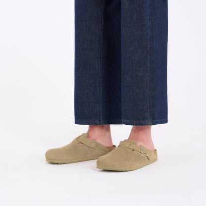 Boston Suede Leather in Color Faded Khaki | Birkenstock