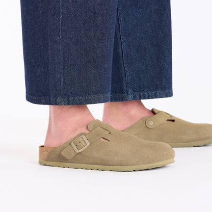 Boston Suede Leather in Color Faded Khaki | Birkenstock