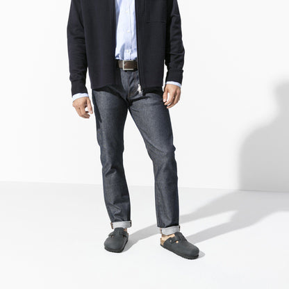 Boston Oiled Leather in Color Black | Birkenstock