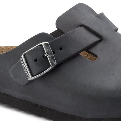 Boston Oiled Leather in Color Black | Birkenstock