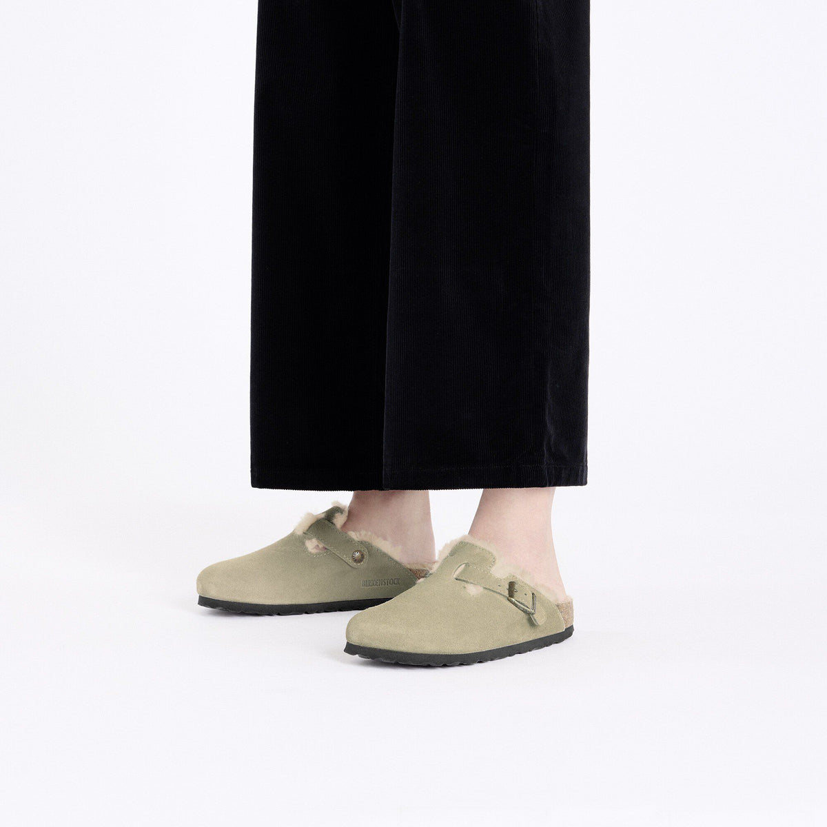 Boston Shearling Suede Leather in Color Taupe | Birkenstock