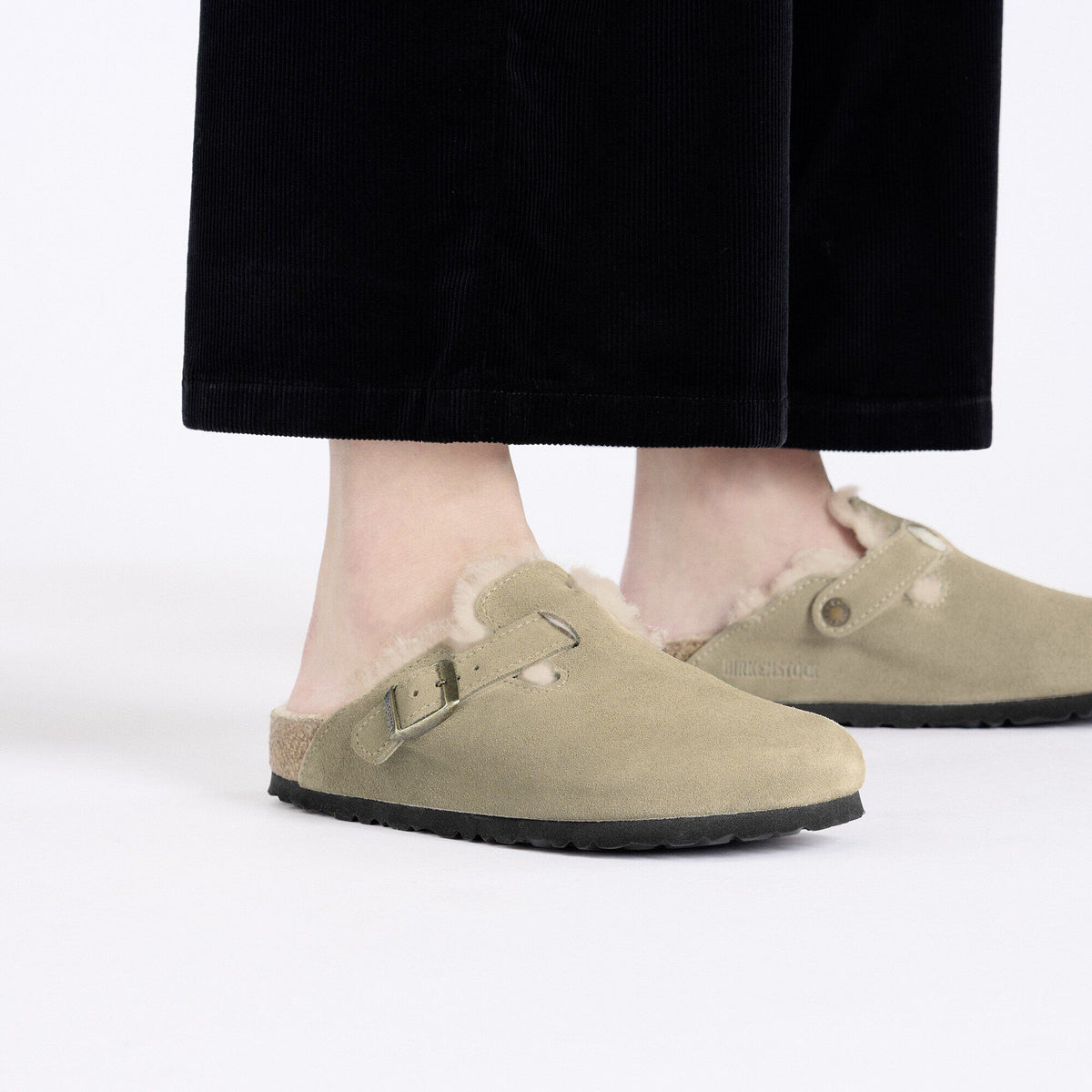 Boston Shearling Suede Leather in Color Taupe | Birkenstock