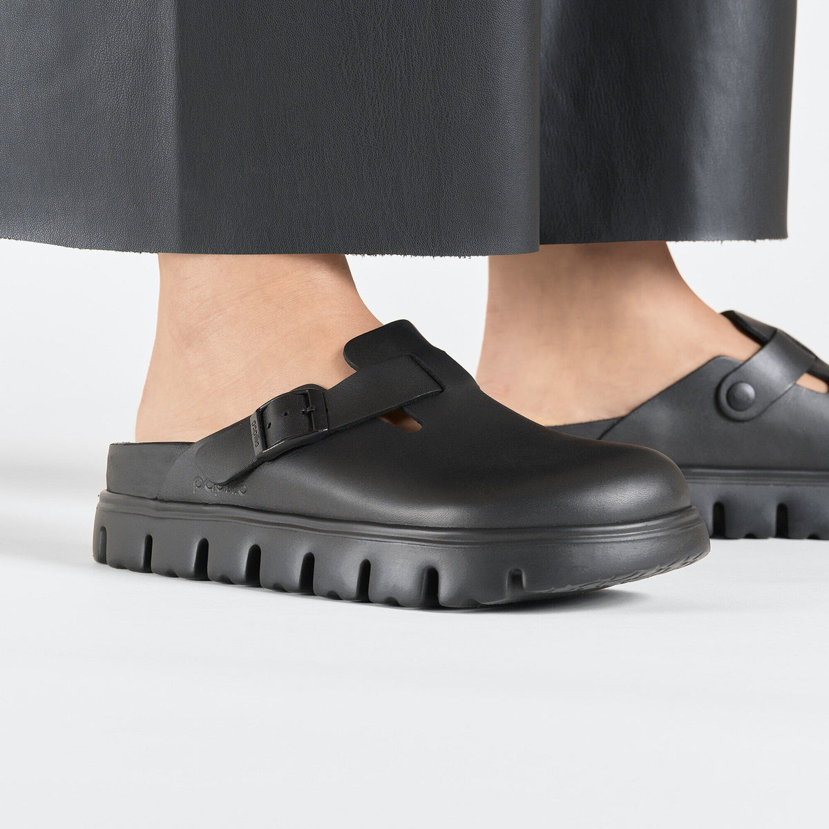 Boston Chunky Leather in Color Black | Birkenstock