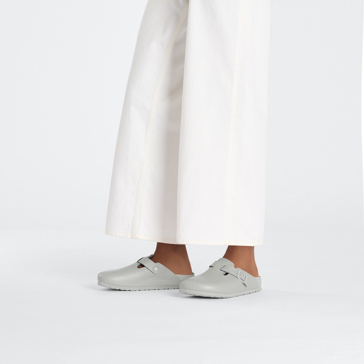Boston Leather in Color Mineral Gray | Birkenstock