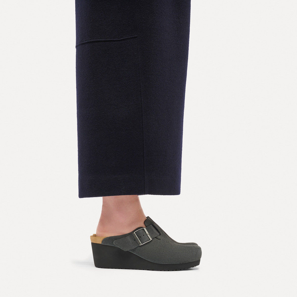 Fanny Suede Leather in Color Charcoal/Black | Birkenstock