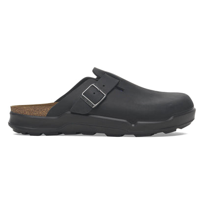 Boston Crosstown Oiled Leather in Color Black | Birkenstock